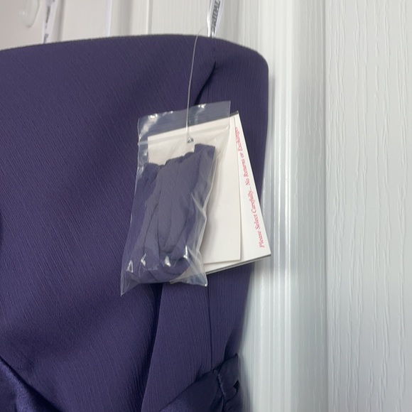 Bridesmaid dress - Picture 3 of 6